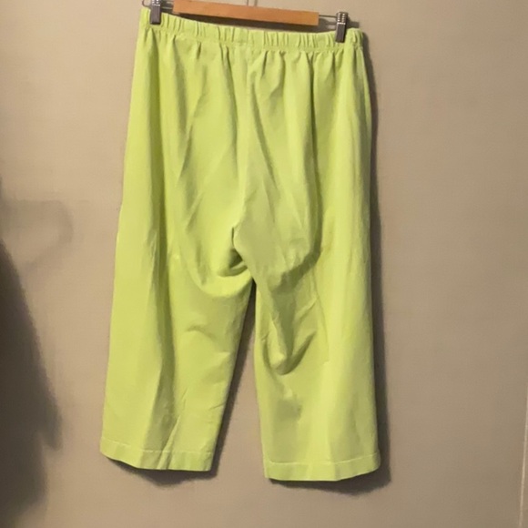 Erika Lime Green Capris - Picture 2 of 6